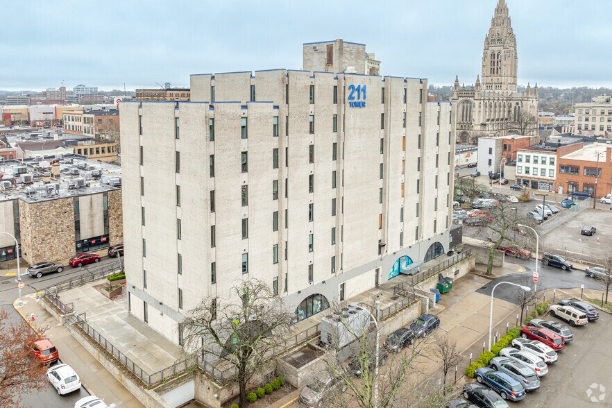More Photos Of 211 N Whitfield St, Pittsburgh Office For Lease