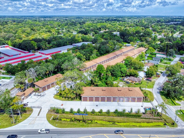 More Photos Of 1245 Canal St, New Smyrna Beach Self Storage For Lease
