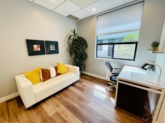 More Photos Of 13101 W Washington Blvd, Culver City Loft Creative Space For Lease