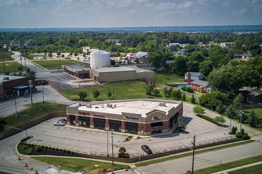 More Photos Of 3015 E 10th St, Jeffersonville Storefront For Lease