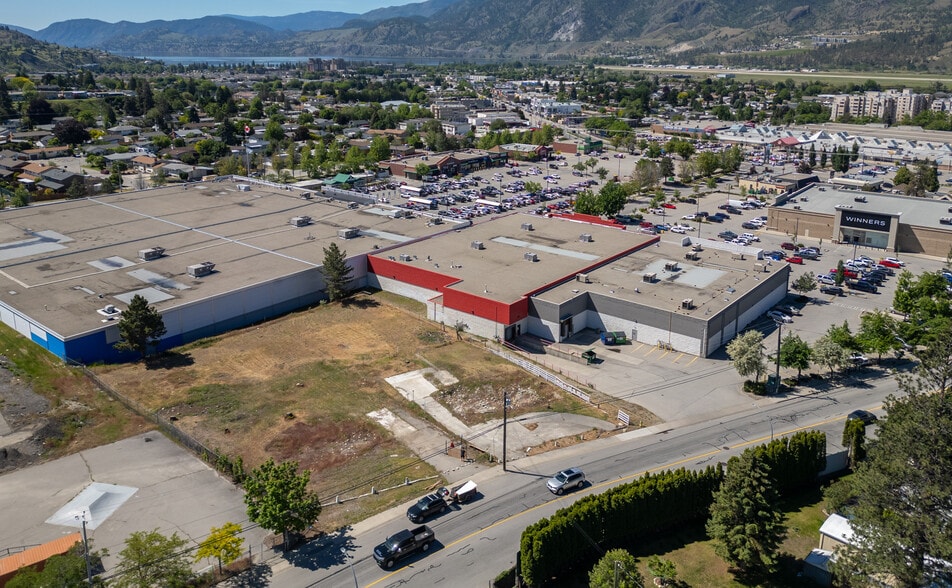 Primary Photo Of 184-196 Warren Av E, Penticton Land For Sale