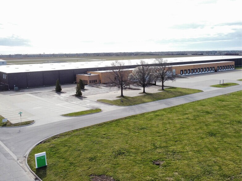 Primary Photo Of 500 Sumner Way, New Century Distribution For Lease