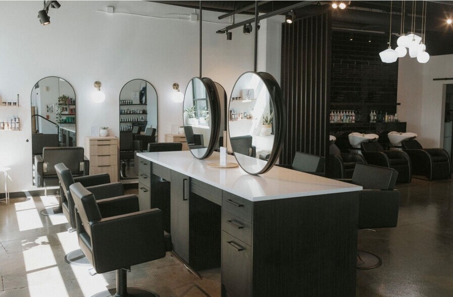 More Photos Of 1400 N 80th St, Seattle Apartments For Sale