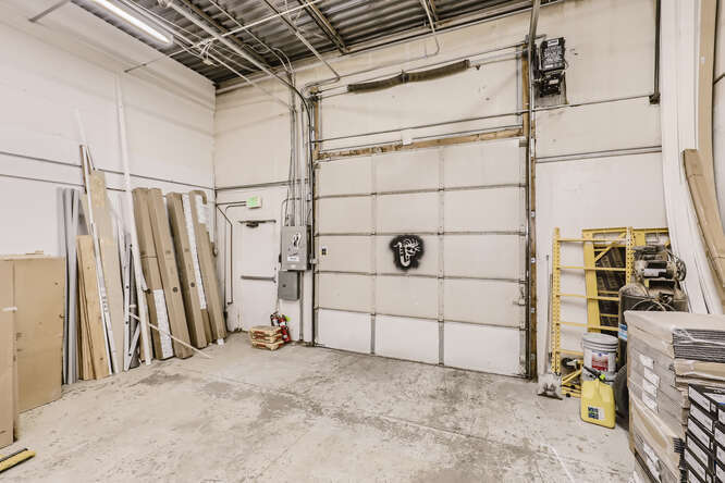 More Photos Of 5475 Peoria St, Denver Light Manufacturing For Sale