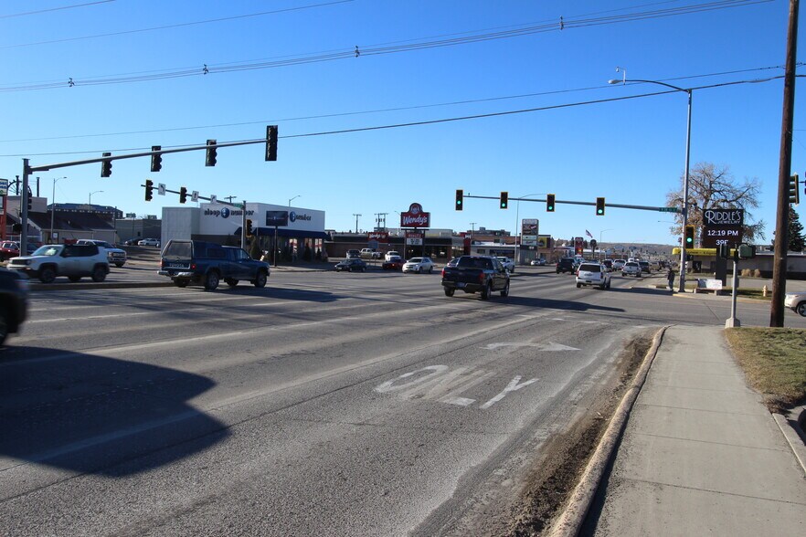 More Photos Of 901-905 10th Ave S, Great Falls Freestanding For Lease