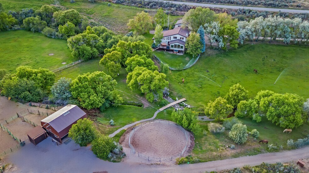 More Photos Of 1164 County Road 113, Carbondale Specialty For Sale