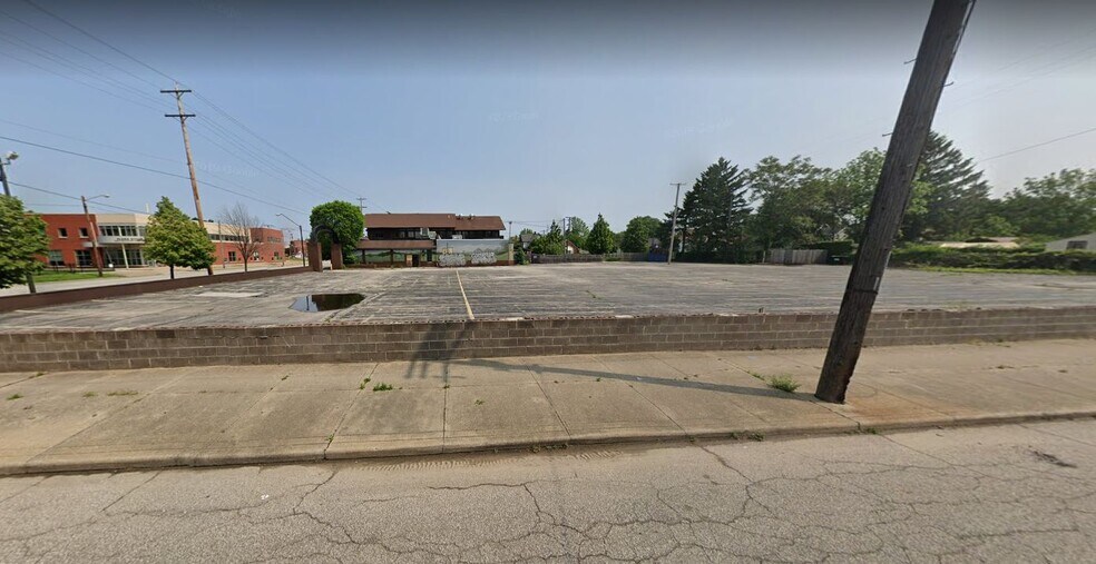 More Photos Of 1401 E 55th St, Cleveland Restaurant For Sale