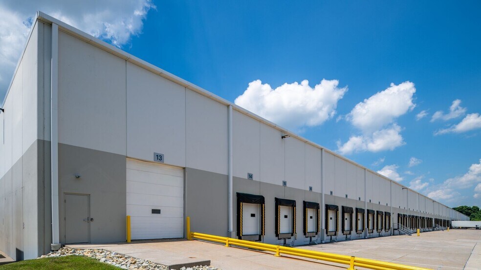 More Photos Of 2250-2300 Progress Dr, Hebron Warehouse For Lease