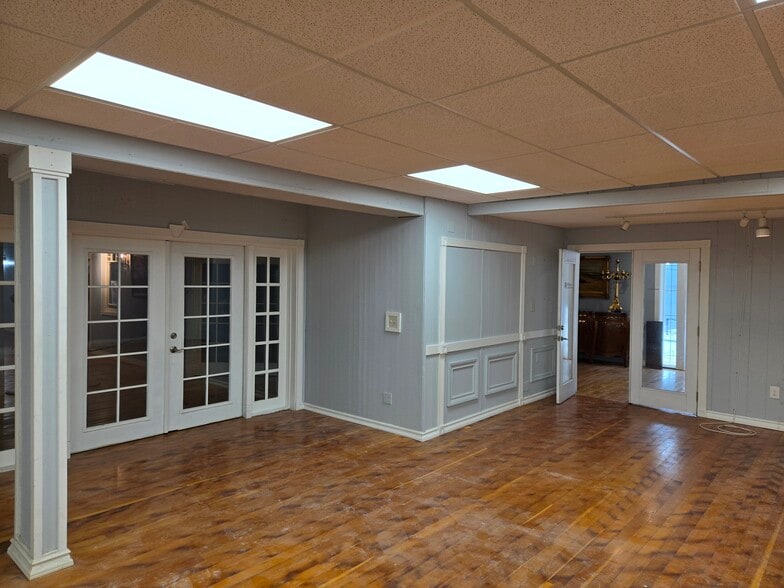More Photos Of 512 1st St, La Conner Restaurant For Lease