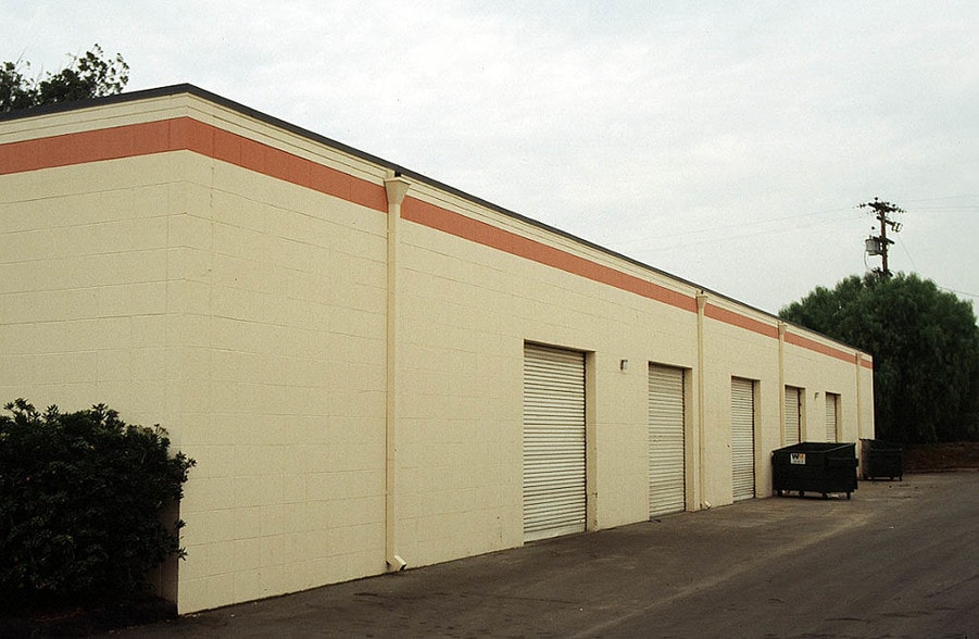 More Photos Of 7075 Mission Gorge Rd, San Diego Unknown For Lease