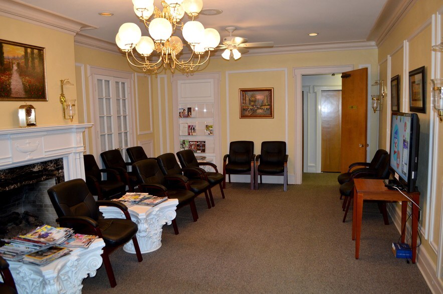 More Photos Of 80 W Gore St, Orlando Medical For Sale