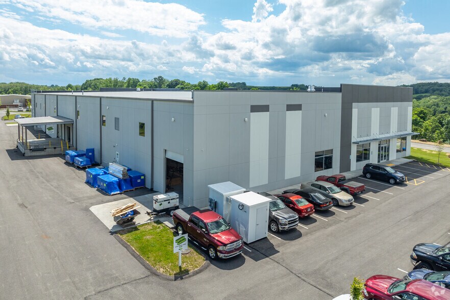 More Photos Of 2000 Energy Dr, Bridgeville Light Distribution For Lease