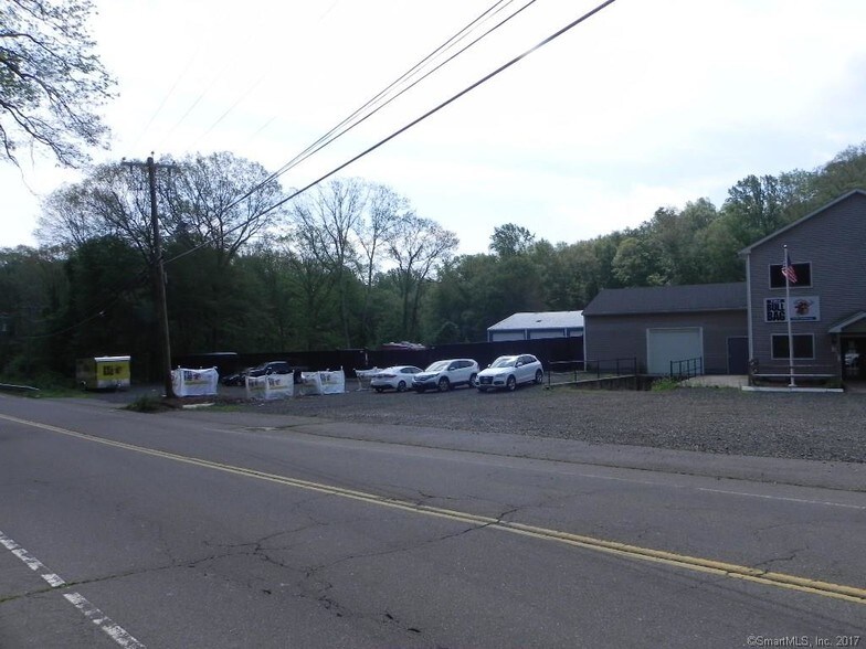 More Photos Of 8 Route 80, Killingworth Warehouse For Lease