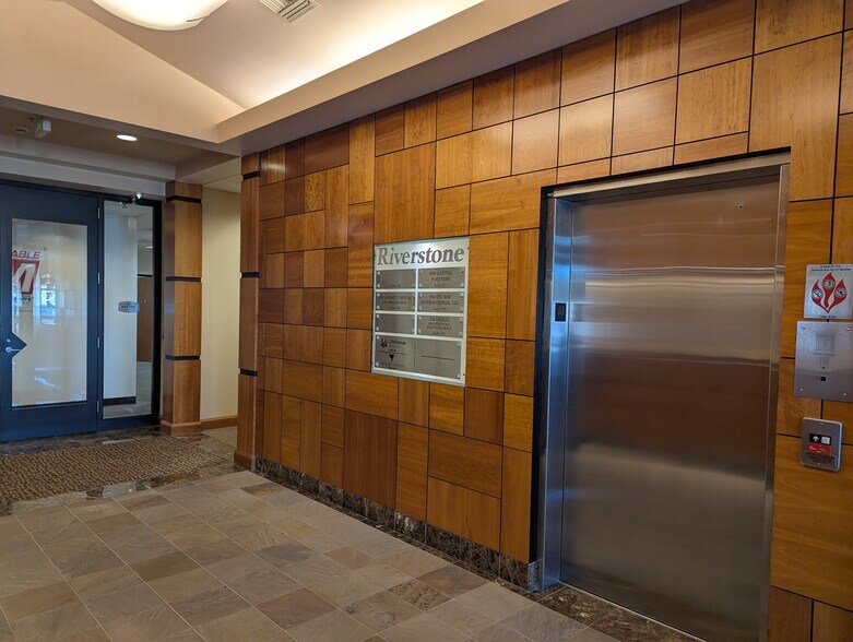 More Photos Of 19120 SE 34th St, Vancouver Office For Lease