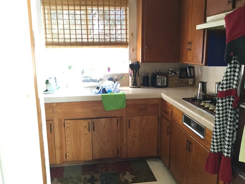 More Photos Of 412 E Regent St, Inglewood Apartments For Sale