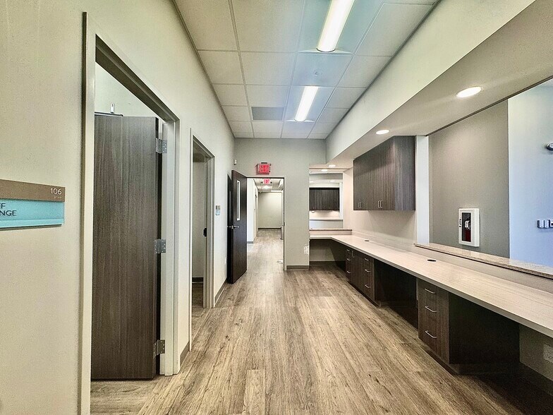 More Photos Of 497 W 14600 S, Bluffdale Medical For Sale