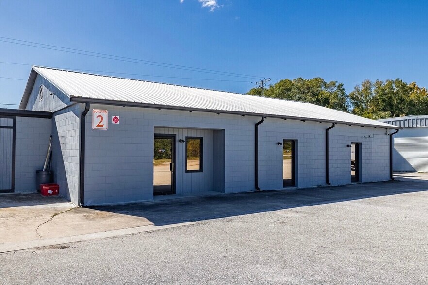 More Photos Of 1520 S Suncoast Blvd, Homosassa Manufacturing For Lease