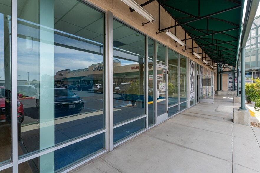 More Photos Of 330 W Rancho Vista Blvd, Palmdale Unknown For Lease