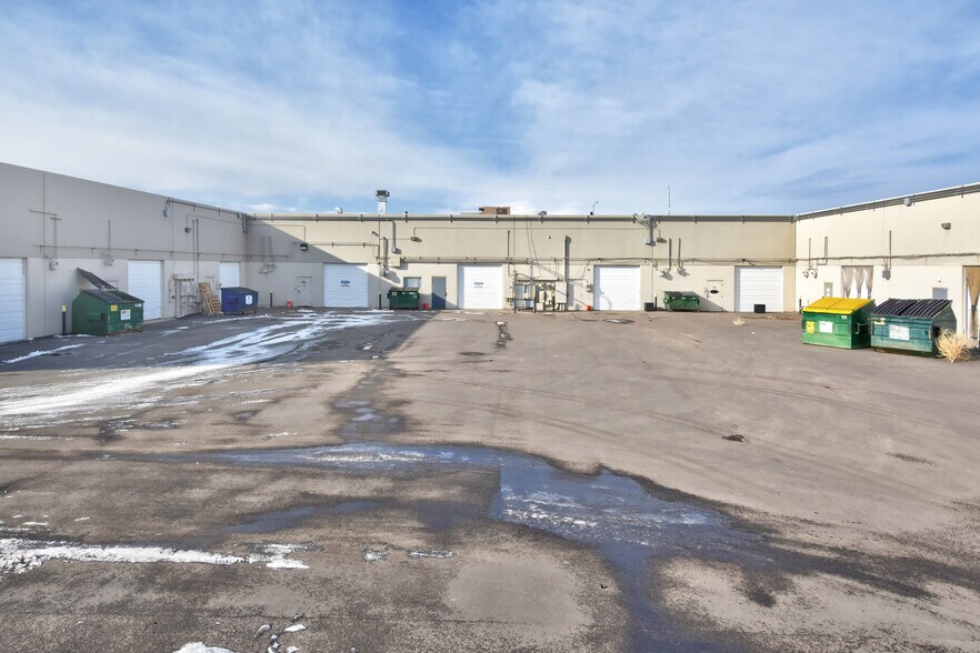 More Photos Of 20100 E 32nd Pky, Aurora Light Manufacturing For Lease