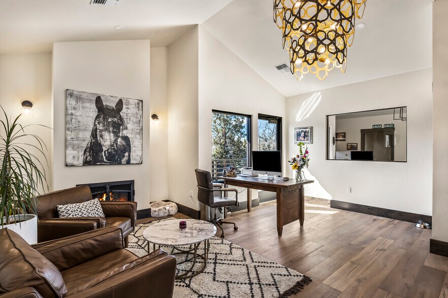 More Photos Of 19885 7th St, Bend Flex For Sale