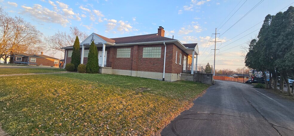 More Photos Of 210 Wolf Ave, Englewood Lodge Meeting Hall For Sale