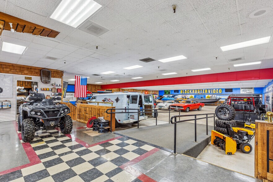 More Photos Of 417 24th St SW, Jamestown General Retail For Sale