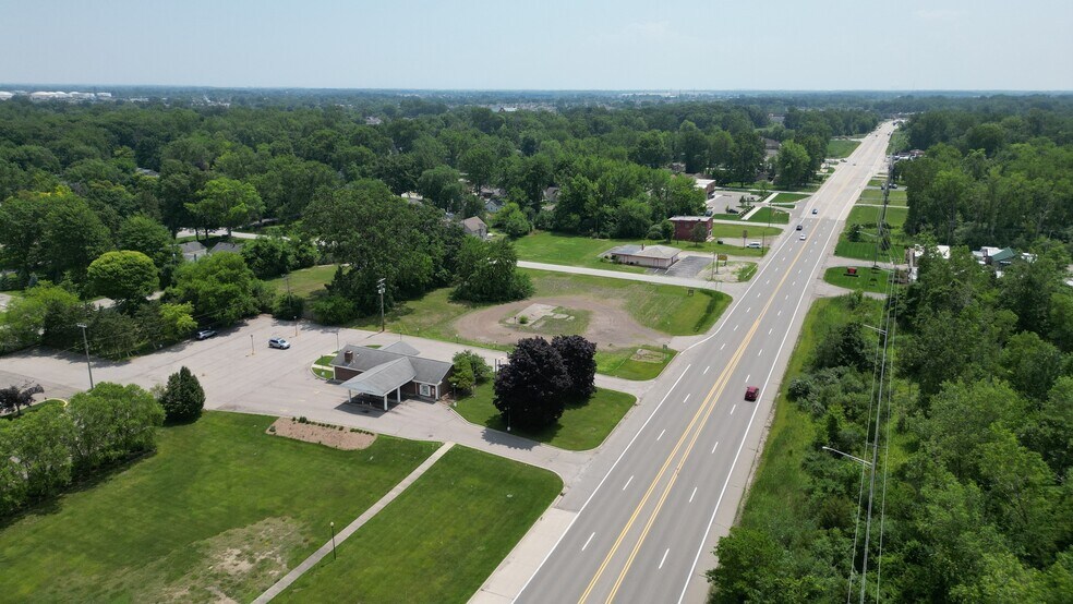 More Photos Of 21333 Telegraph Rd, Brownstown Township Bank For Sale