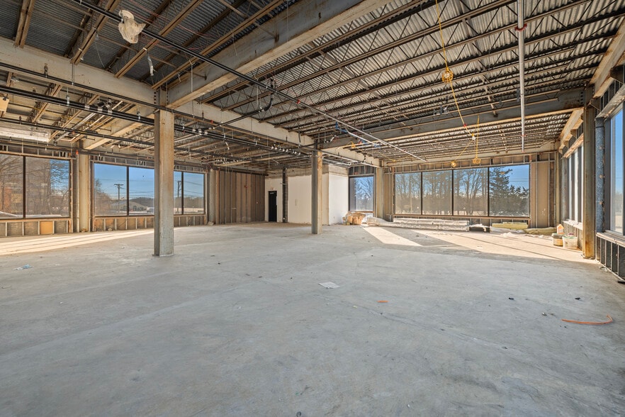 More Photos Of 595 Pawtucket Blvd, Lowell Medical For Lease