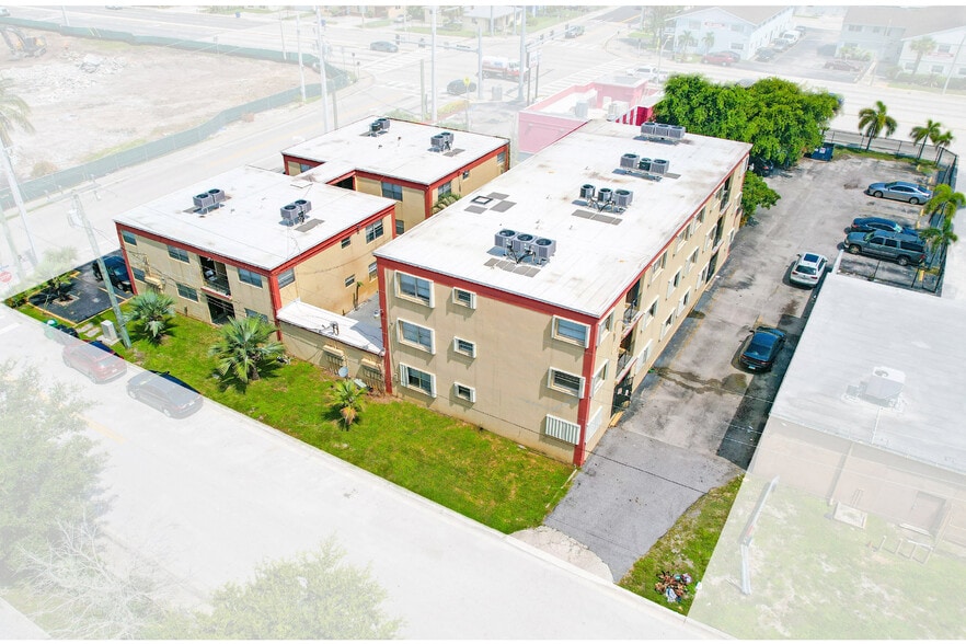 More Photos Of 2130 Avenue S, Riviera Beach Apartments For Sale