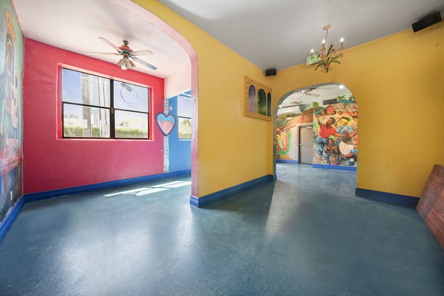 More Photos Of 819 5th St, Miami Beach Freestanding For Sale