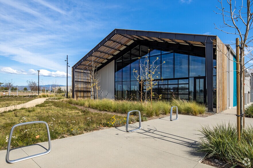 More Photos Of 1730 Flight Way, Tustin Unknown For Lease