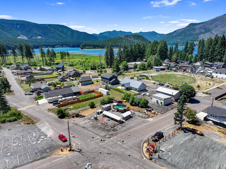 More Photos Of 100 Detroit Ave, Detroit Restaurant For Sale