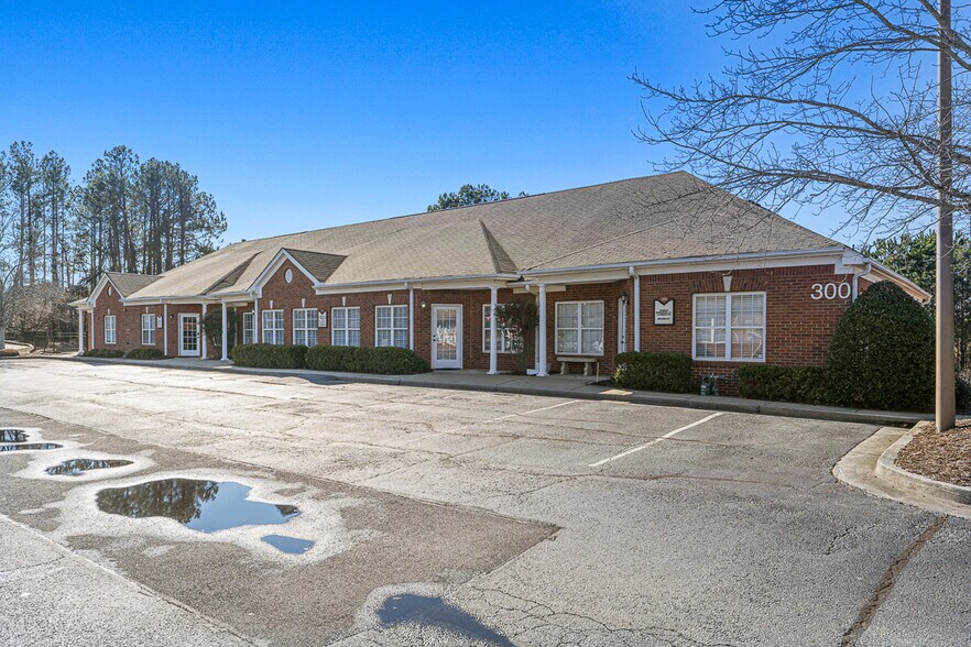 More Photos Of 3459 Acworth Due West Rd NW, Acworth Office For Sale