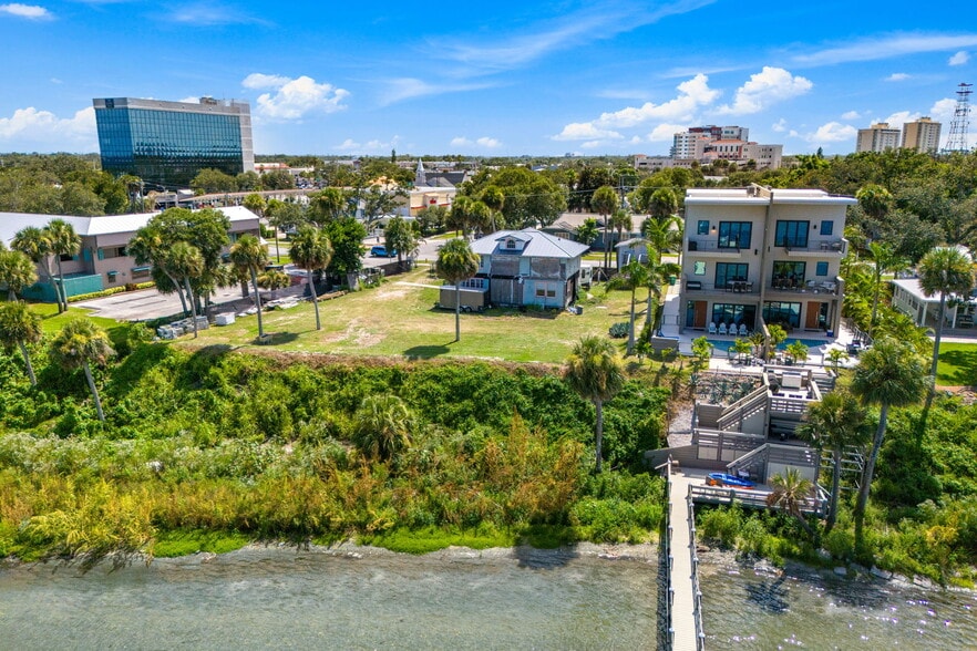 More Photos Of 1811 Riverview Dr, Melbourne Office Residential For Sale