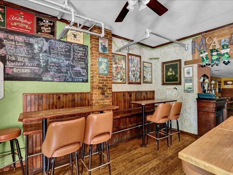 More Photos Of 1634 Moselem Springs Rd, Hamburg Storefront Retail Residential For Sale