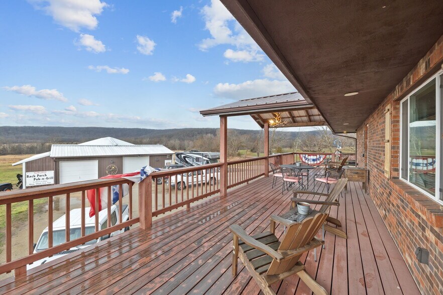 More Photos Of 714 N Saint Mary St, Pilot Knob Freestanding For Sale