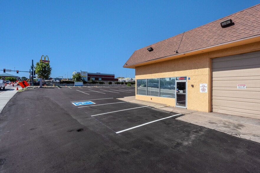 More Photos Of 1015 Park St, Castle Rock Auto Dealership For Lease