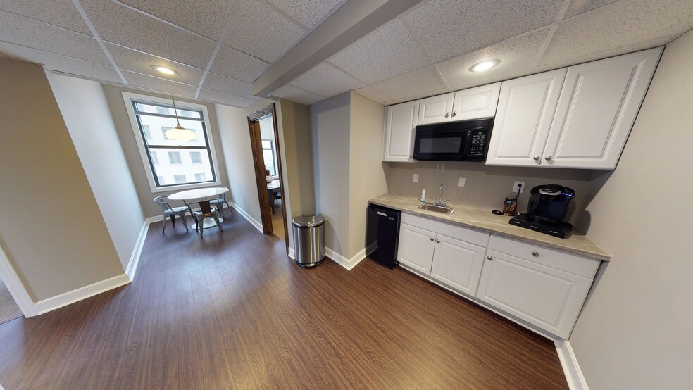 More Photos Of 1 W Federal Plz, Youngstown Office For Lease