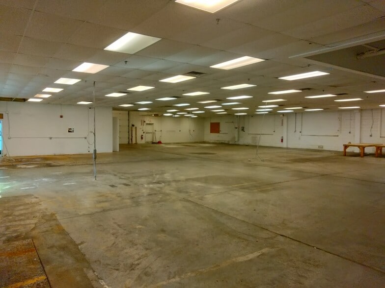 More Photos Of 200 N Washington St, Boyertown Manufacturing For Sale