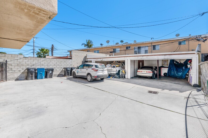 More Photos Of 534 Hyde Park Pl, Inglewood Apartments For Sale