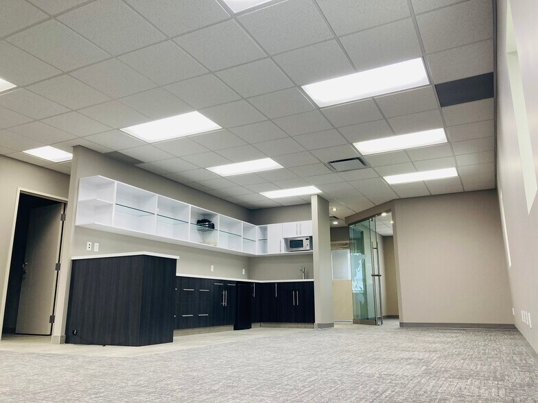 More Photos Of 18905 111 Av NW, Edmonton Flex For Sale