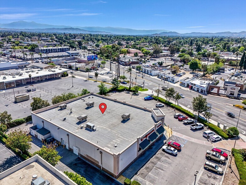 More Photos Of 6600 Magnolia Ave, Riverside Drugstore For Sale