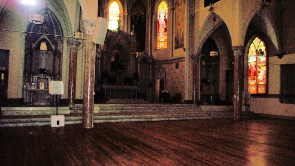 More Photos Of 820 Eastern Ave, Schenectady Religious Facility For Sale