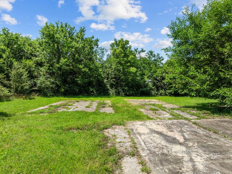 More Photos Of 215 N College St, Lebanon Land For Sale