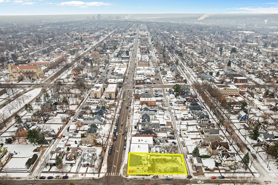 More Photos Of 1154 Grand Ave, Saint Paul Storefront Retail Office For Sale