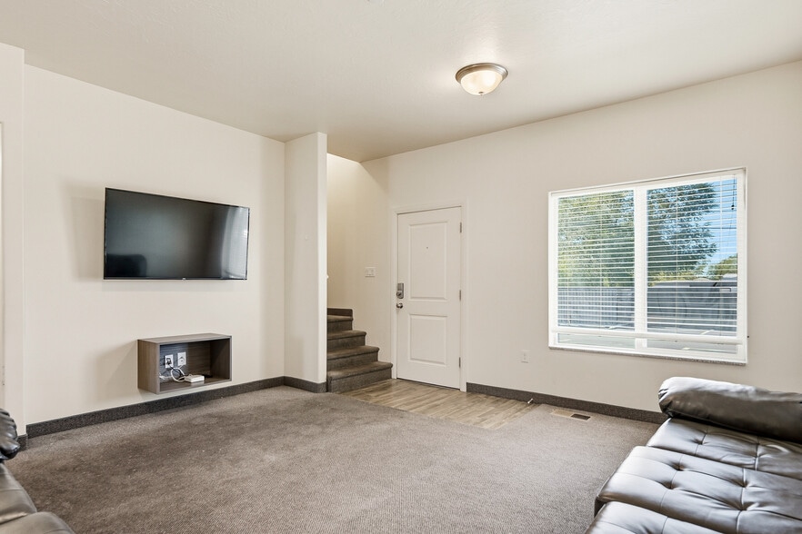 More Photos Of 119 N 800 W, Cedar City Apartments For Sale
