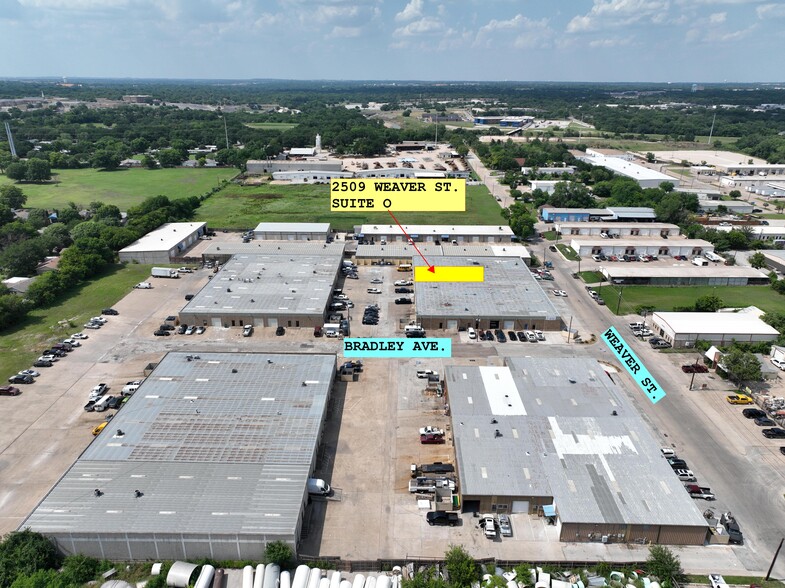 Primary Photo Of 2509 Weaver St, Haltom City Distribution For Lease