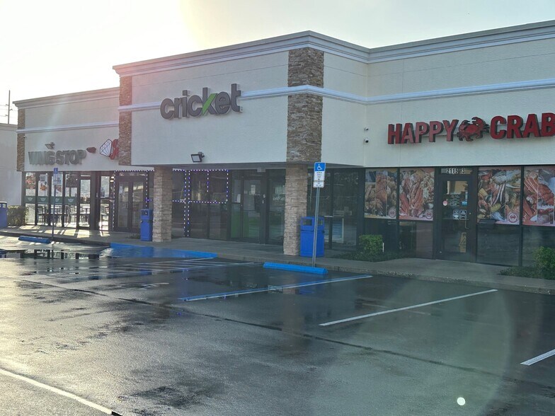 More Photos Of 2115 E Hillsborough Ave, Tampa Freestanding For Lease