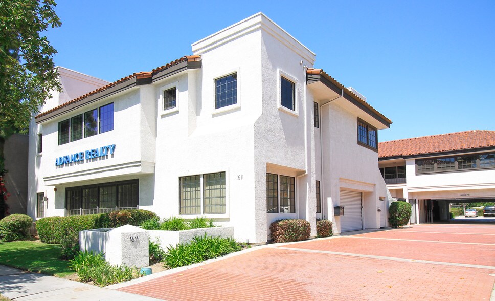 More Photos Of 1611 E 4th St, Santa Ana Loft Creative Space For Lease