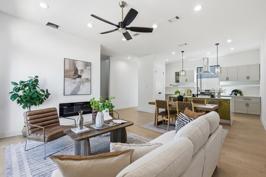 More Photos Of 2631 Kirby st, Dallas Multifamily For Sale